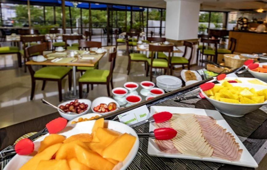 Club De Bienestar Ilar Bulevar Del Rio Кали Экстерьер фото
